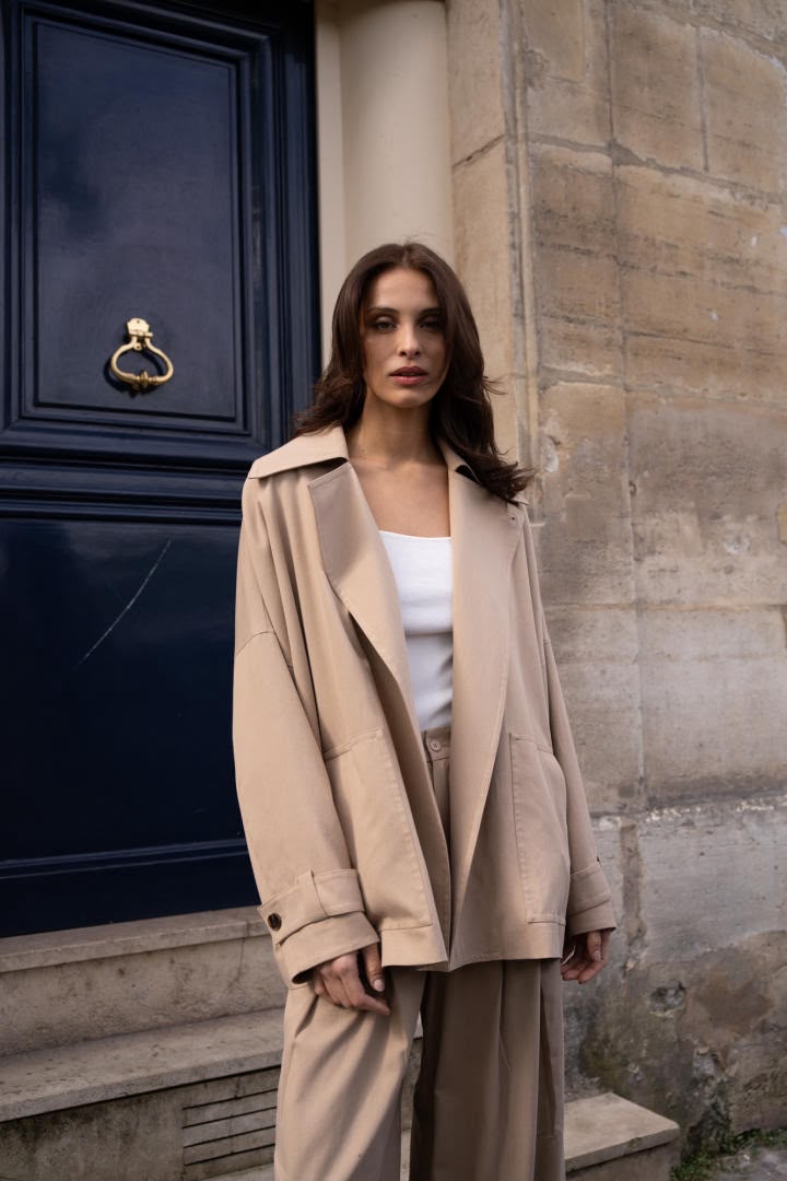 Trench court oversize
