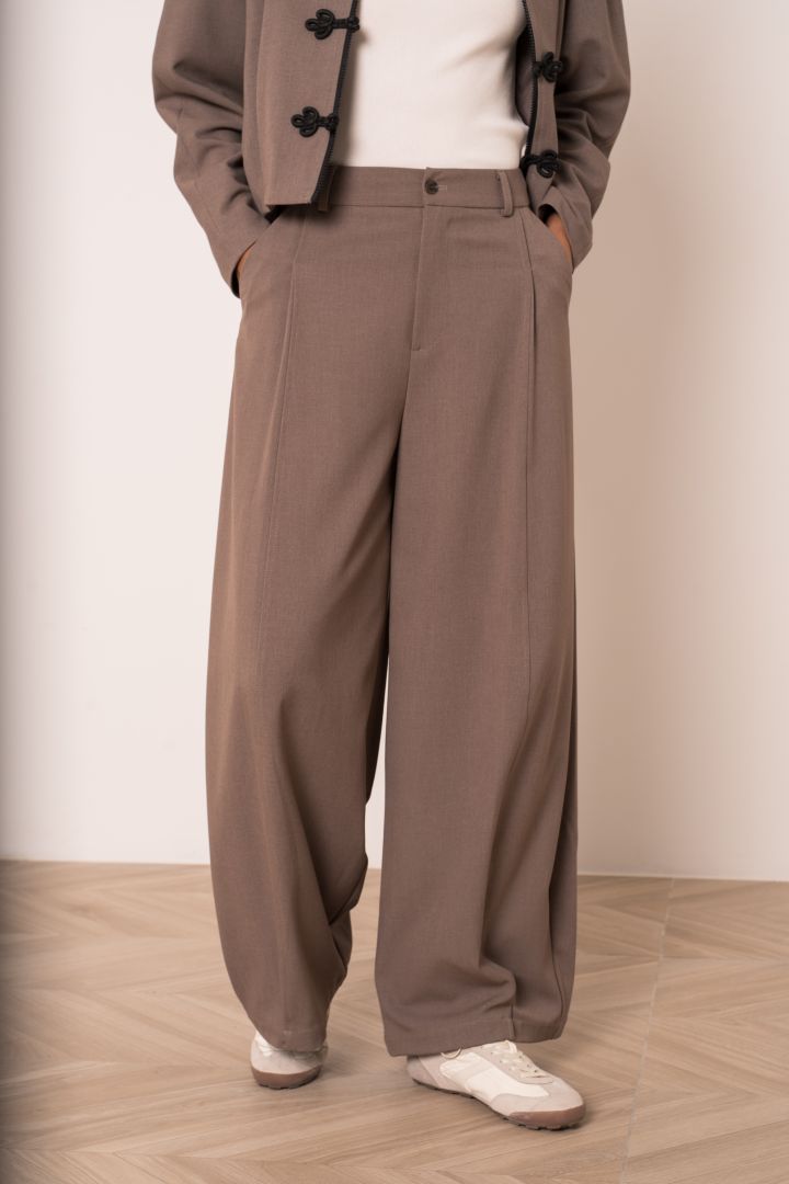 Pantalon taupe large femme - vue de face